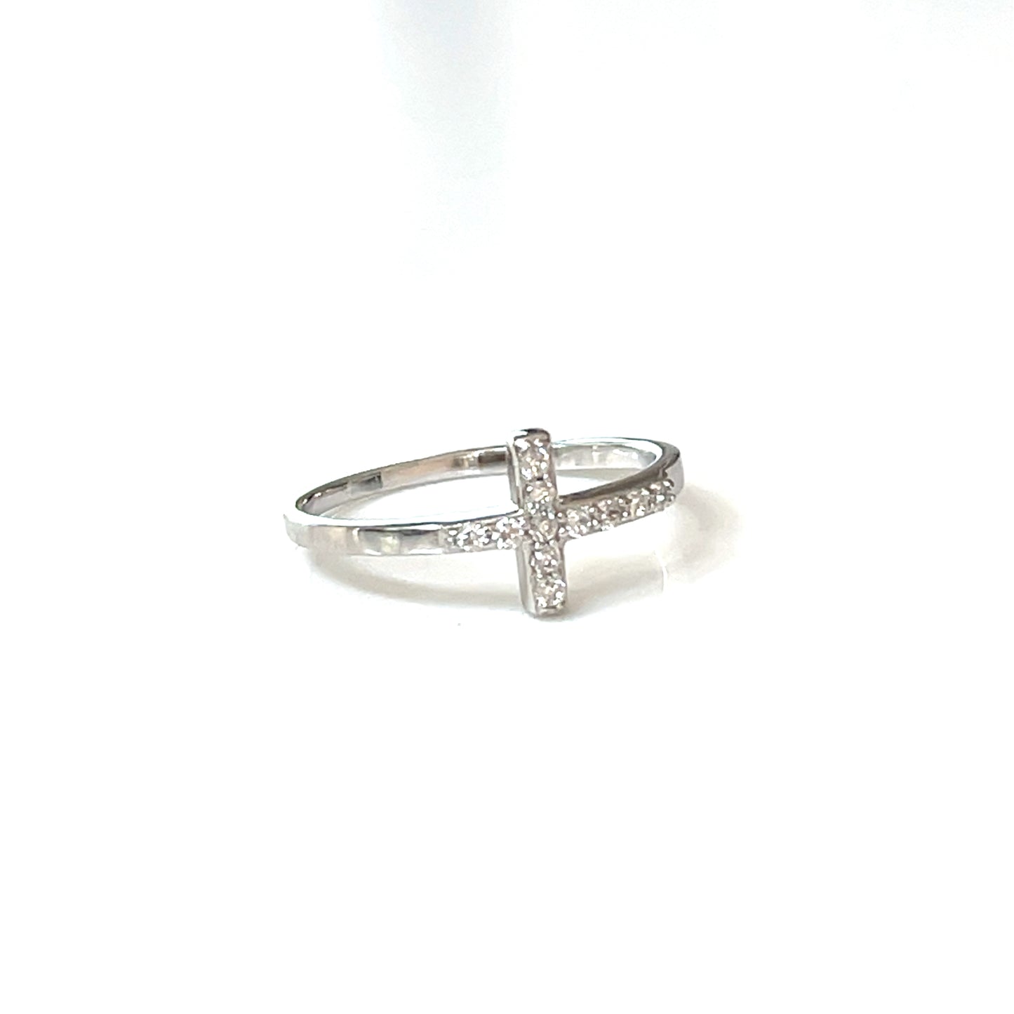 Paved-Set Stones Cross Ring