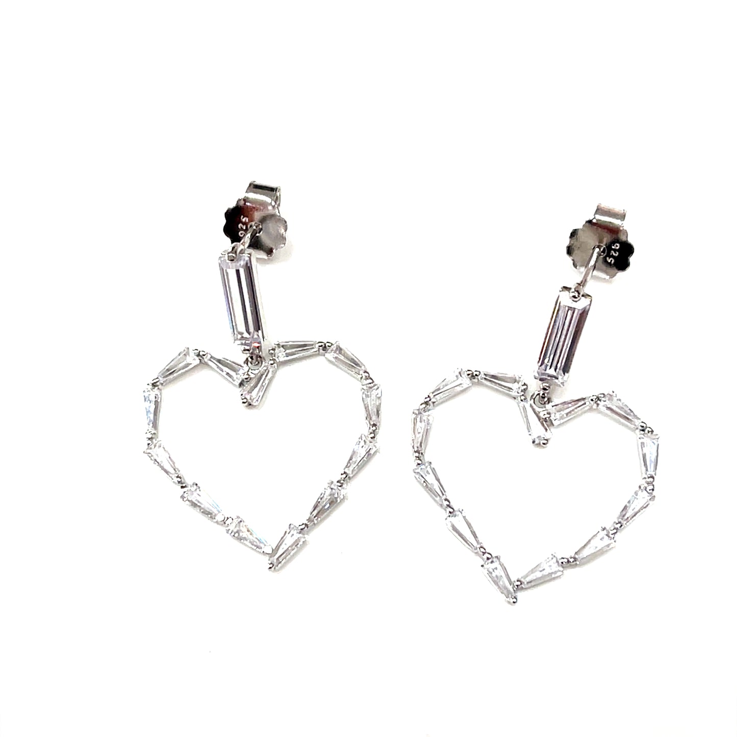 💎 Heart Baguette Dangling Earrings