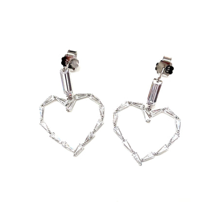 💎 Heart Baguette Dangling Earrings