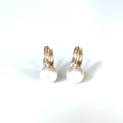 Modern Pearl Glow Earrings – Sterling Silver